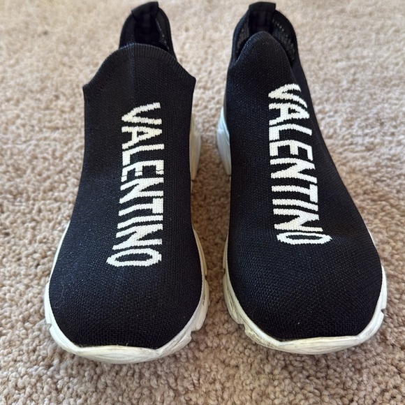 Valentino Queenie Logo Slip-On Sneakers - Picture 4 of 10